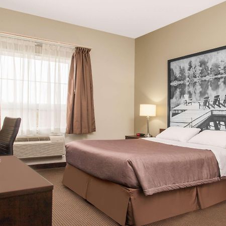 Super 8 By Wyndham Red Lake On Екстериор снимка